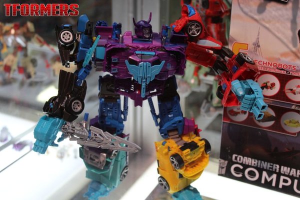 SDCC 2016   Generations Platinum Series And Titans Return Preview Night Display 045 (45 of 157)